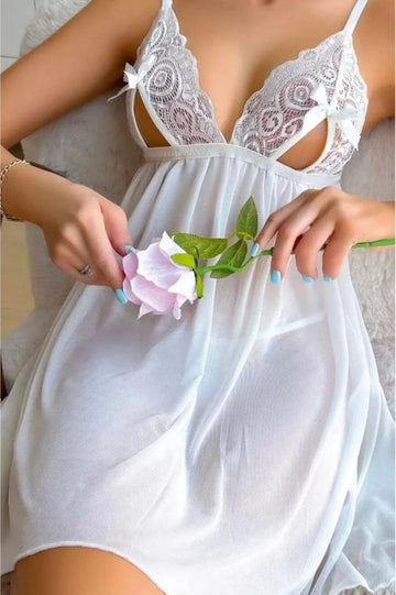 Kadın Seksi Beyaz Dantel Detaylı Transparan Tül Gecelik Ve Tanga Takımı Fantezi Gecelik