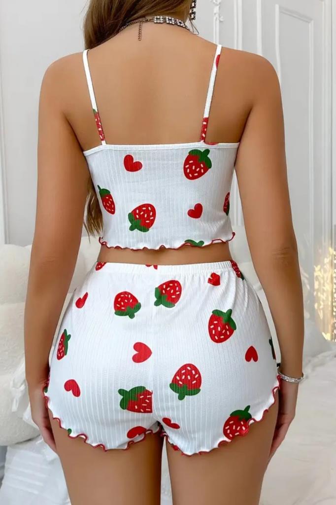 Kadın Çilek desenli Şortlu Gecelik Pijama Takıım