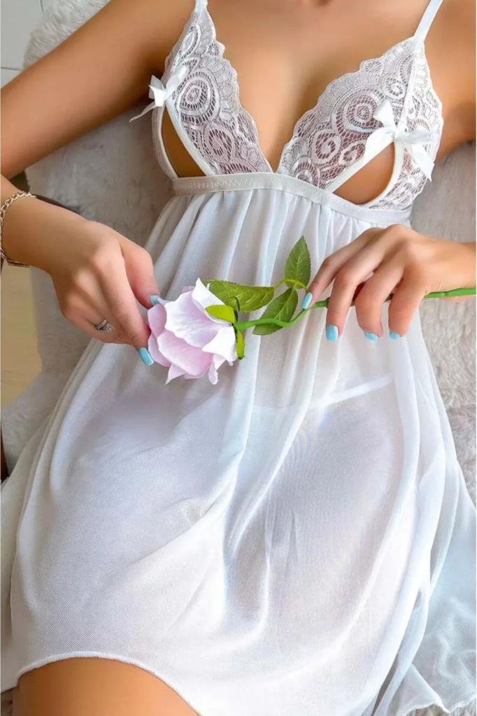 Kadın Seksi Beyaz Dantel Detaylı Transparan Tül Gecelik Ve Tanga Takımı Fantezi Gecelik